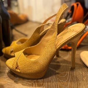 NEWJessica Simpson tan Peep-Toe Slingback Heels size 8